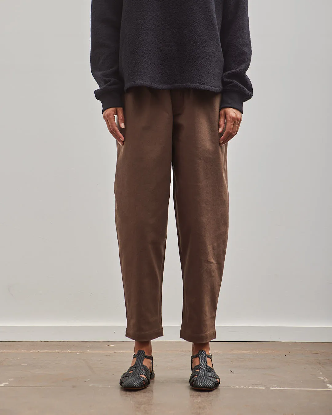 7115 Signature Elastic Pull-Up Trouser, Brown