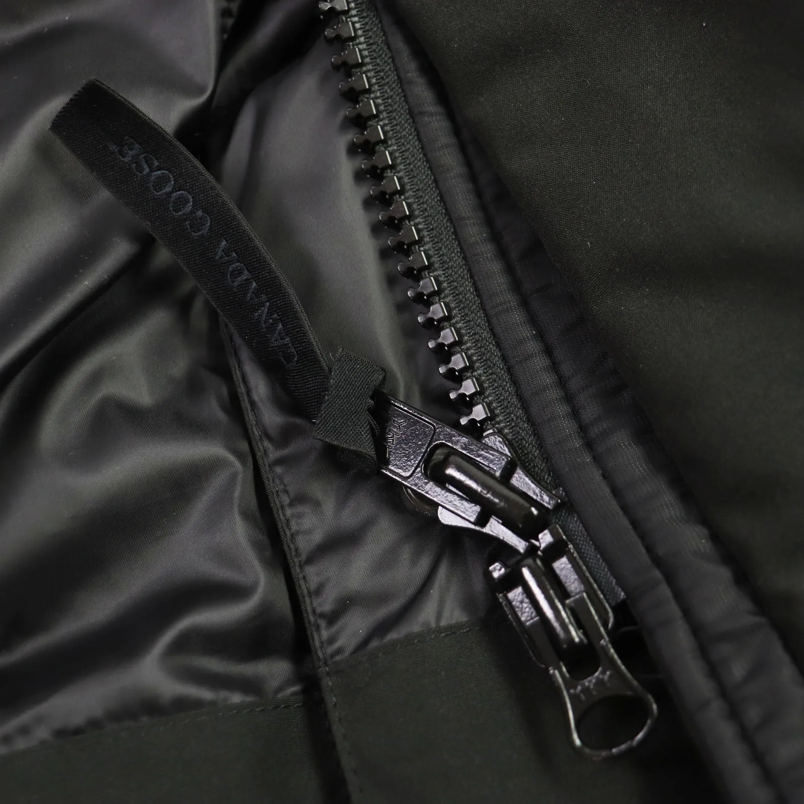 Canada Goose Silverthrone Parka Black S