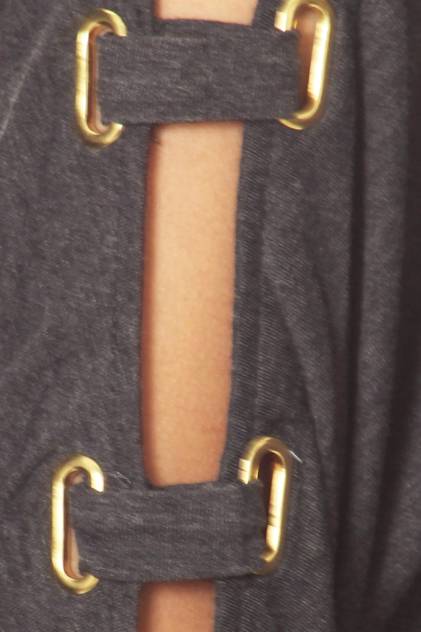 Grommet Sleeve Scoop Neck Knit Top