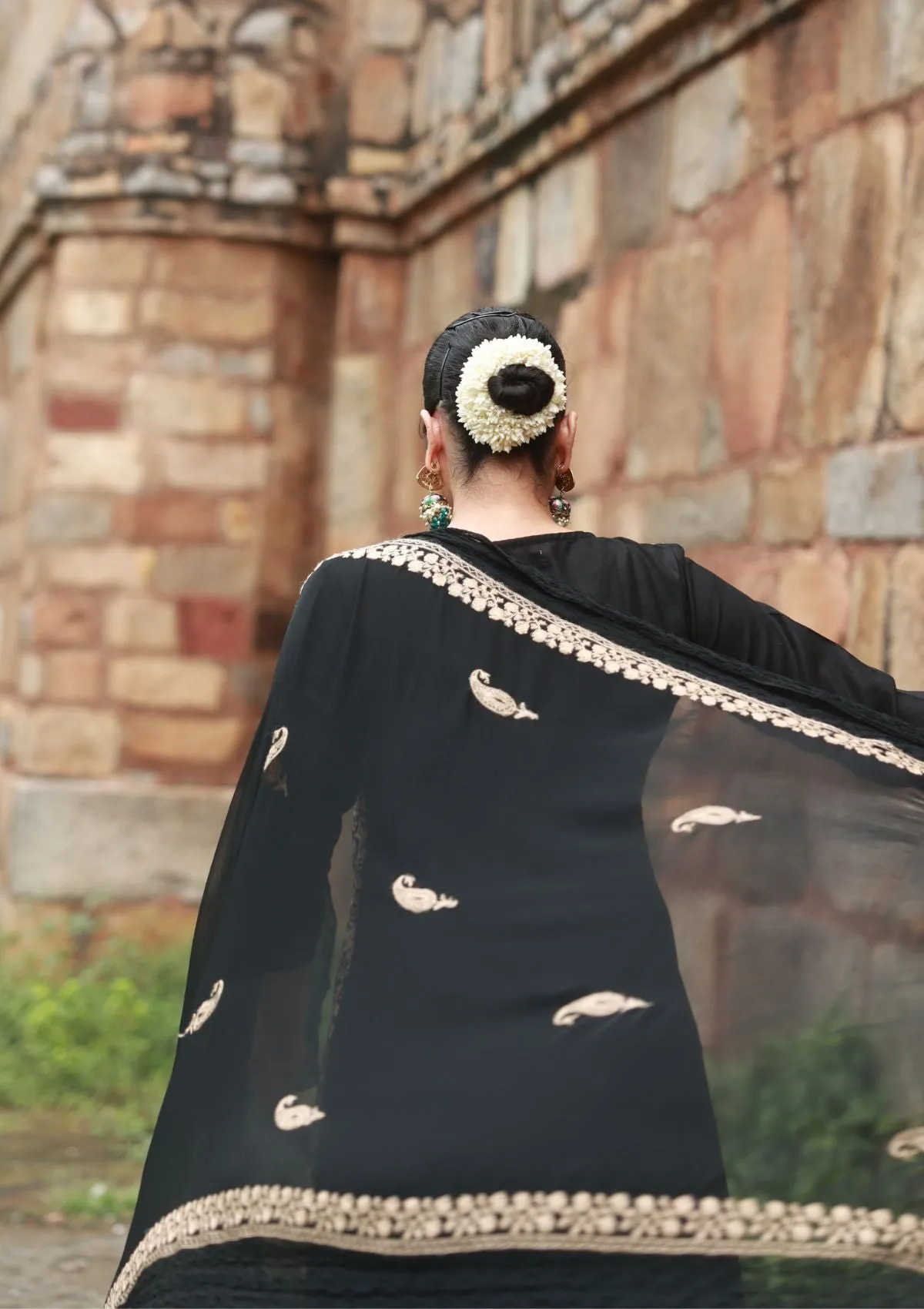 HOC Crafts Cotton Aari Embroidered Solid Women's 3 PC Long Kurta Set - Black