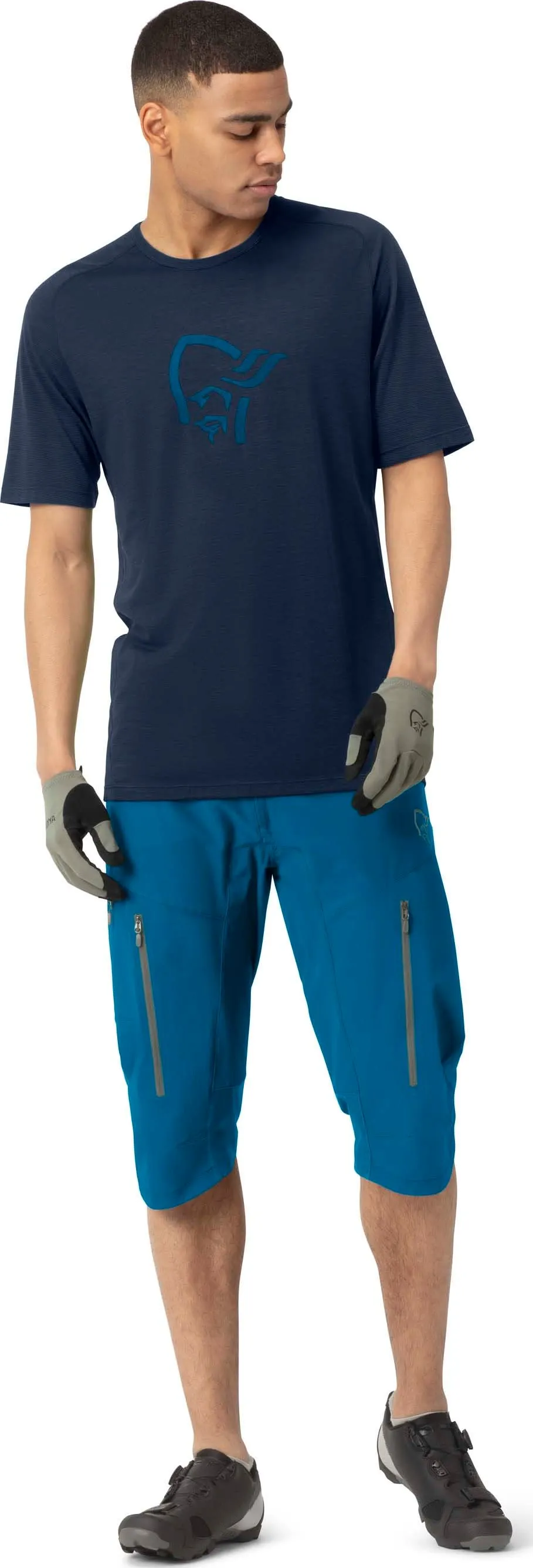 Norrøna Men&#x27;s Fjørå Wool T-Shirt Indigo Night/Mykonos Blue | Buy Norrøna Men&#x27;s Fjørå Wool T-Shirt Indigo Night/Mykonos Blue here | Outnorth