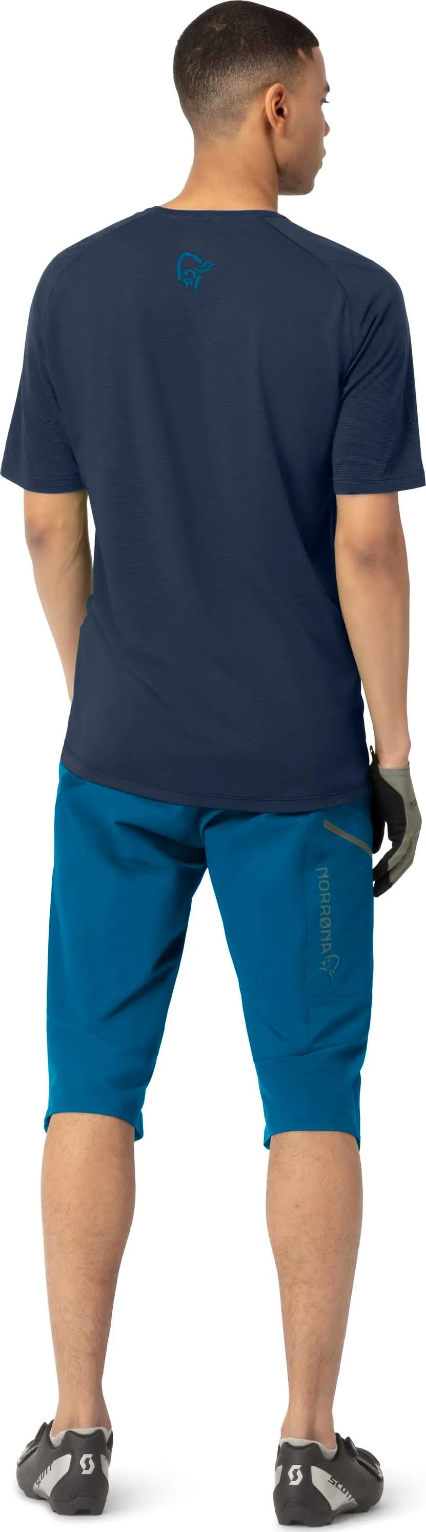 Norrøna Men&#x27;s Fjørå Wool T-Shirt Indigo Night/Mykonos Blue | Buy Norrøna Men&#x27;s Fjørå Wool T-Shirt Indigo Night/Mykonos Blue here | Outnorth