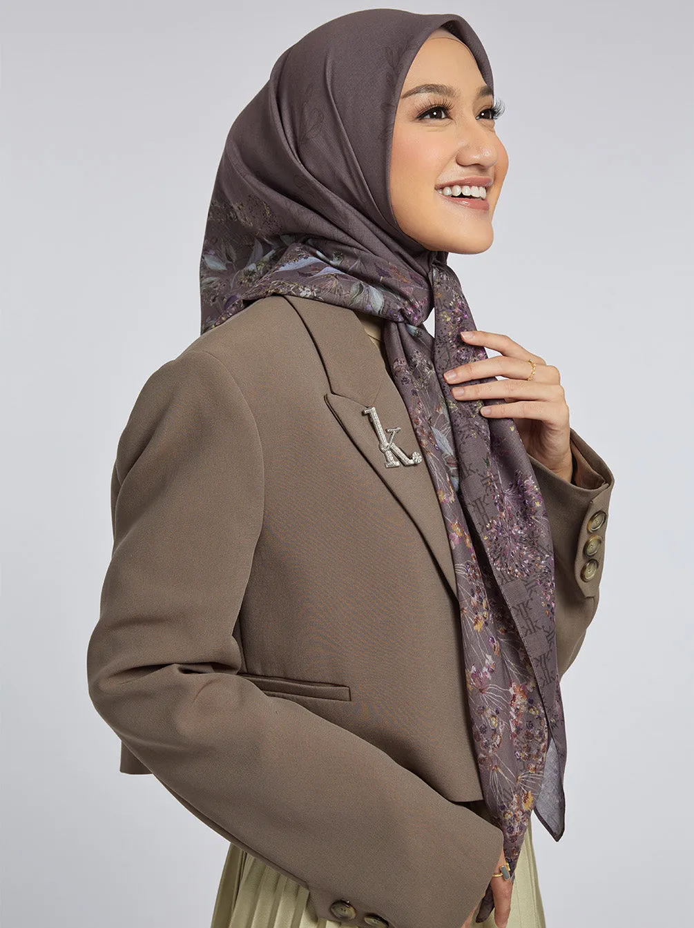 SENARA SIGNATURE SCARF MIDNIGHT PLUM