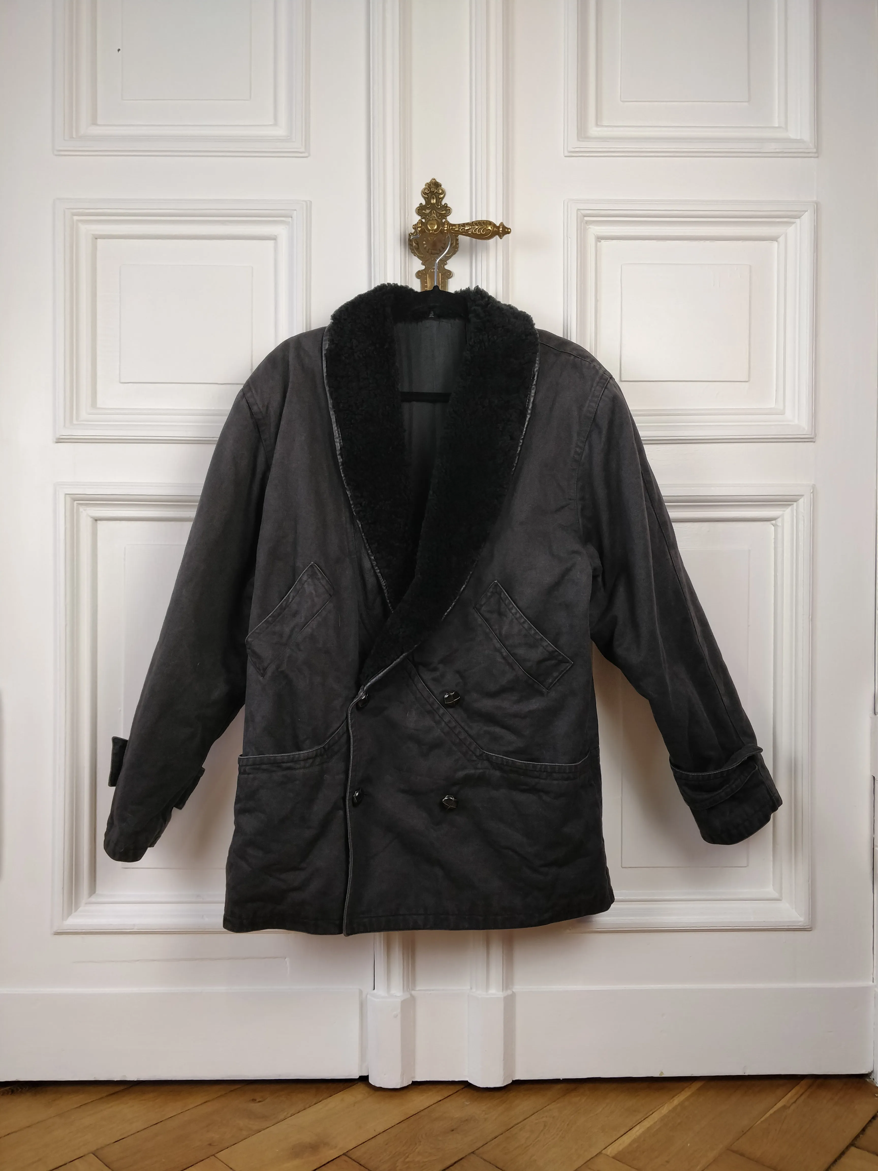 The Black Faux Sherpa Coat | Vintage cotton winter coat with faux sherpa collar lined padded faux shearling coat jacket M