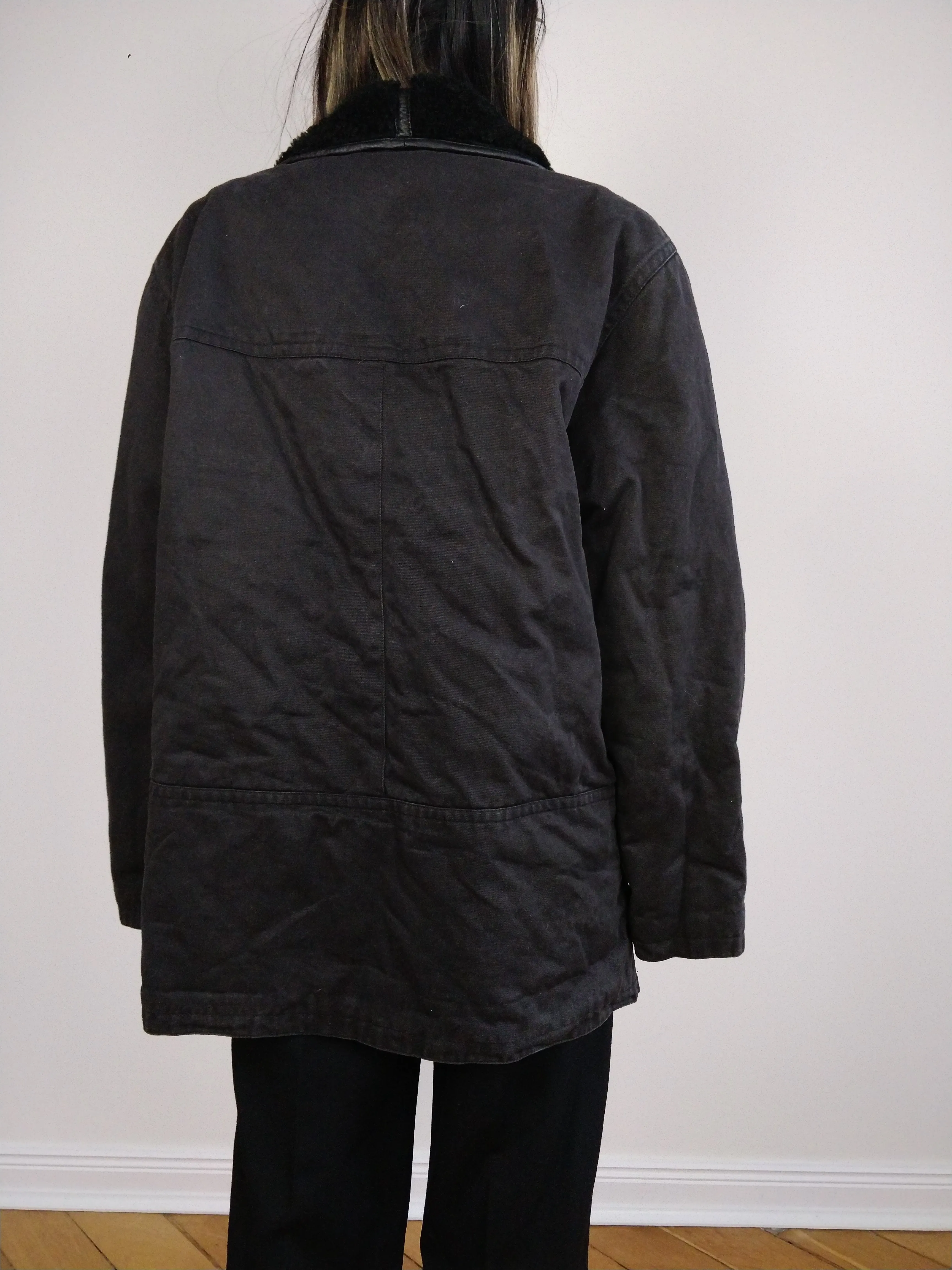 The Black Faux Sherpa Coat | Vintage cotton winter coat with faux sherpa collar lined padded faux shearling coat jacket M