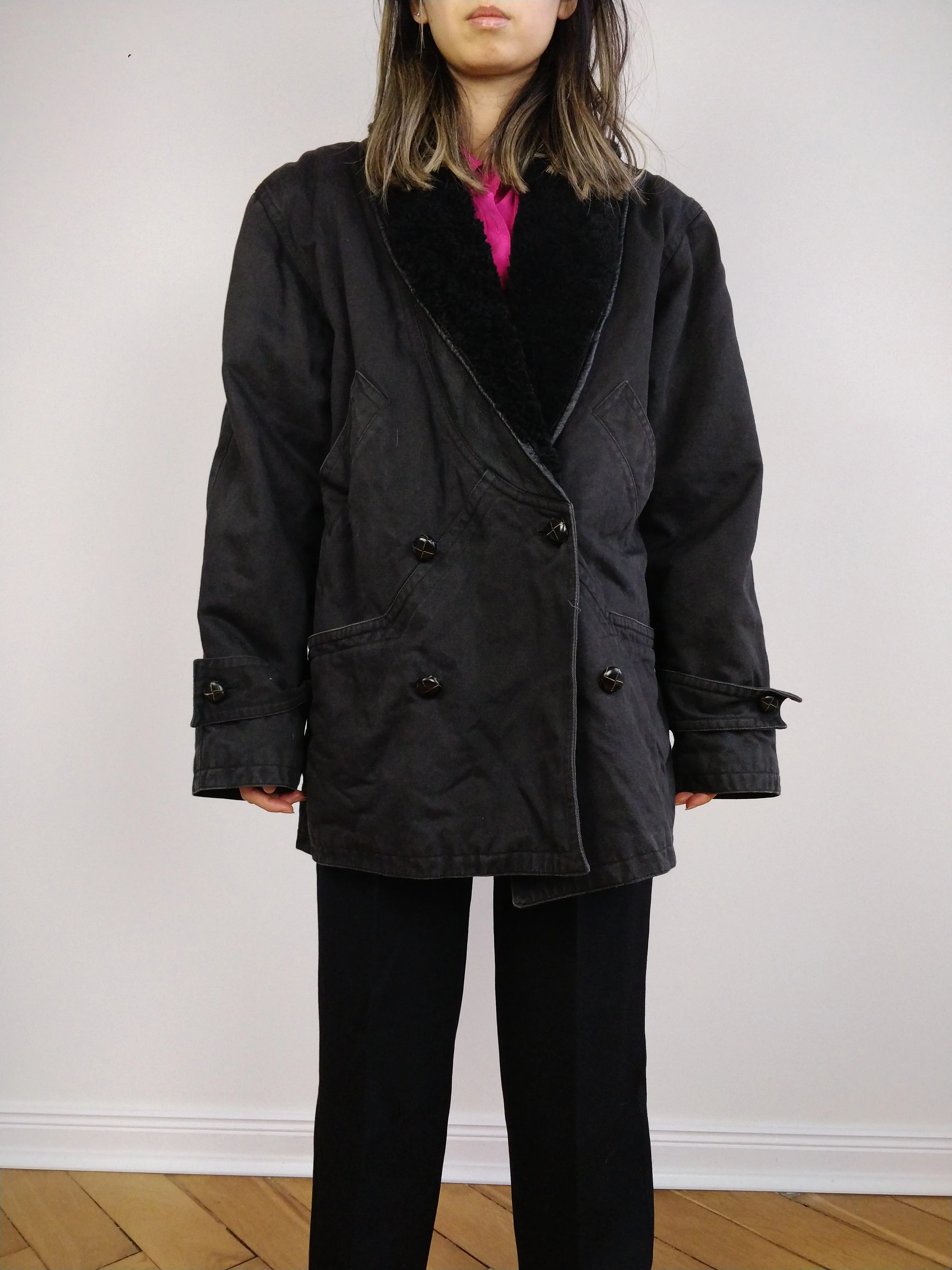 The Black Faux Sherpa Coat | Vintage cotton winter coat with faux sherpa collar lined padded faux shearling coat jacket M